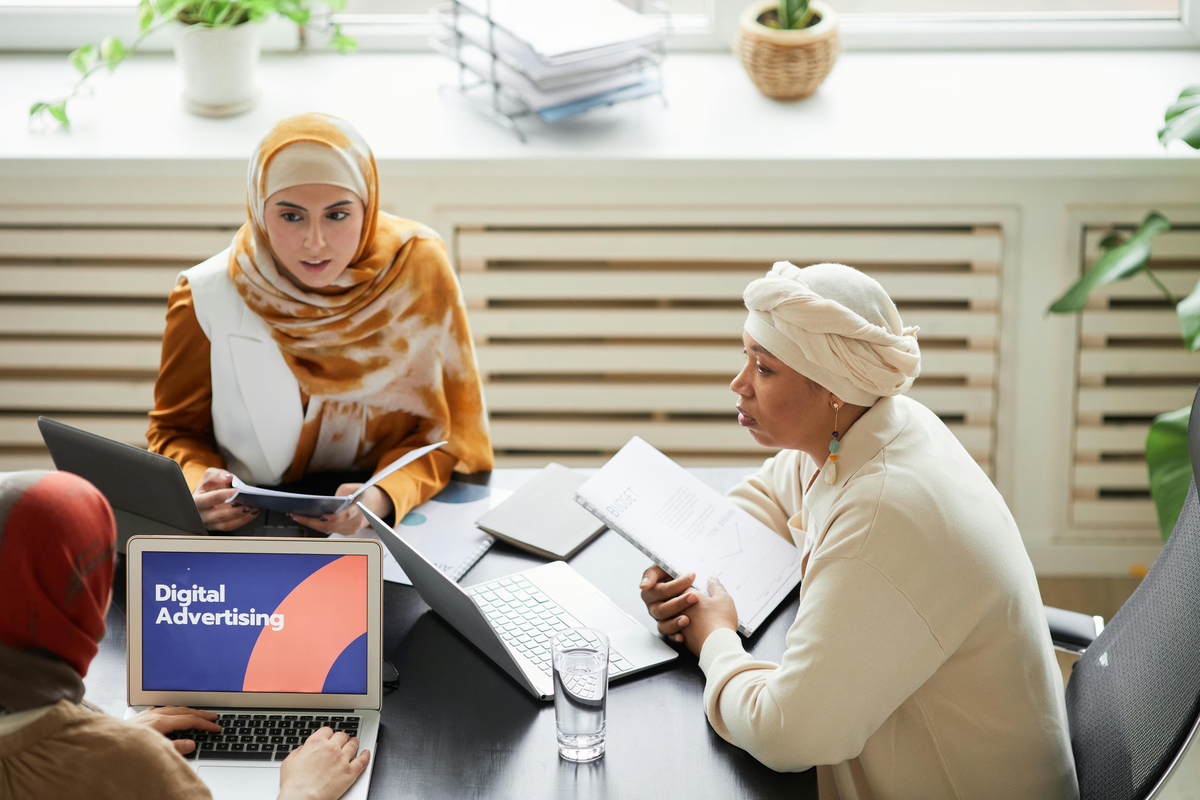 Impacts of Corporate Citizens' Commitments on The Consumer